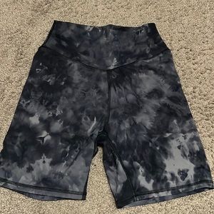 Women’s biker shorts size M